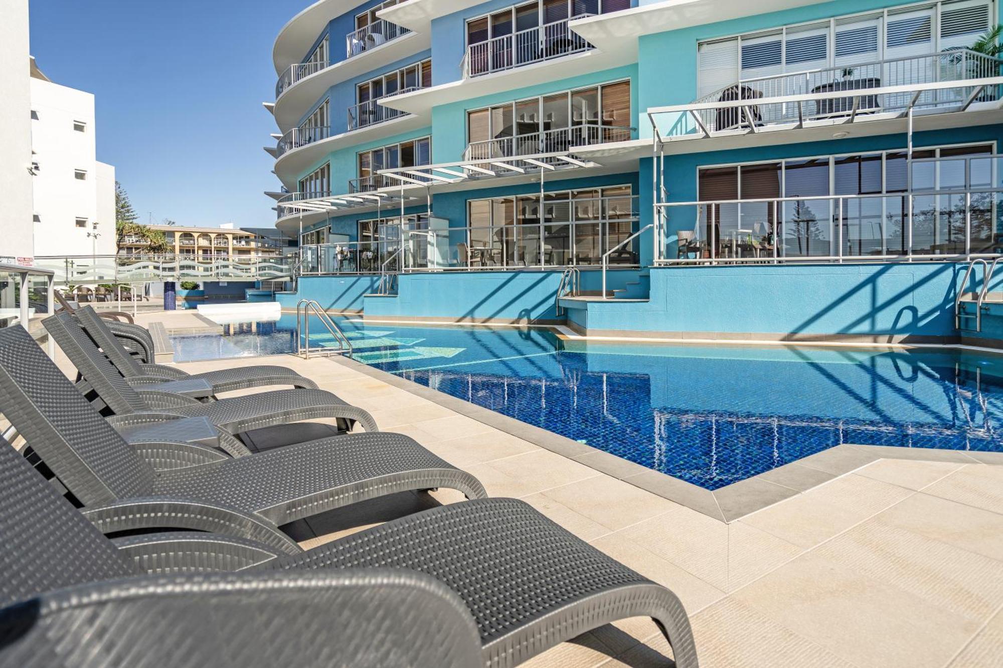 Rolling Surf Resort Калаундра Экстерьер фото